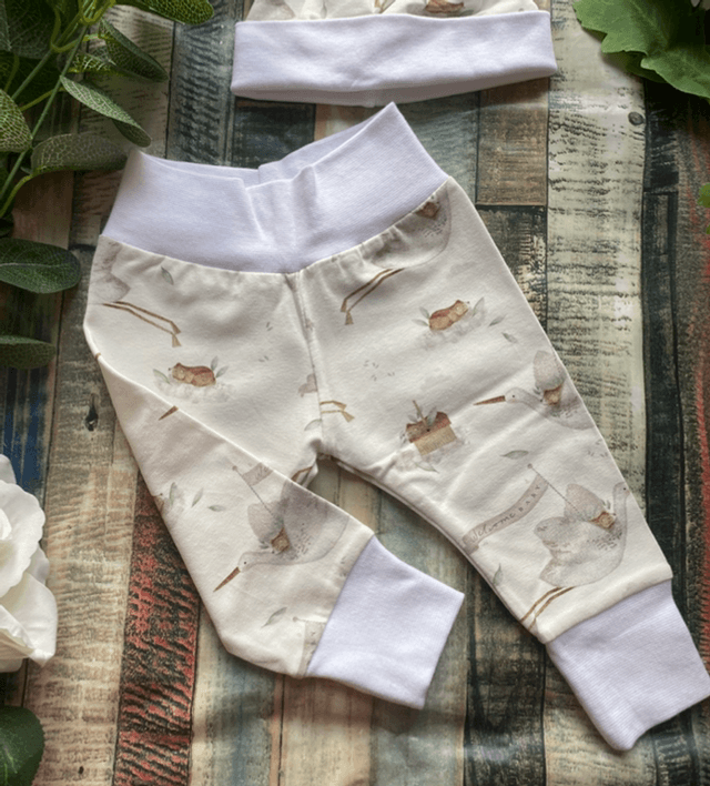 Welcome Baby Leggings & Hat Set Newborn
