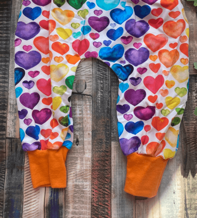Rainbow Hearts Harems 6-9m