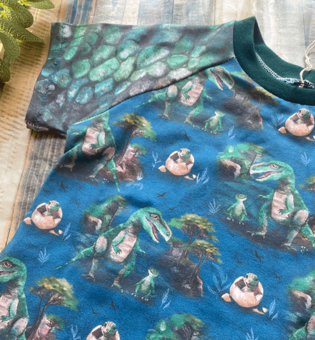 Dino Mama Tee 3-4y